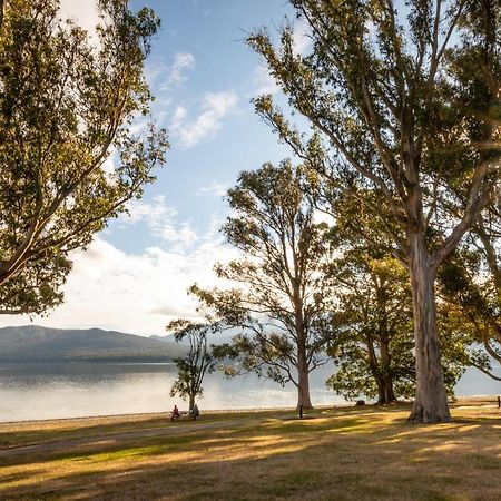Hop, Skip And Jump To The Lake - Te Anau House Kültér fotó